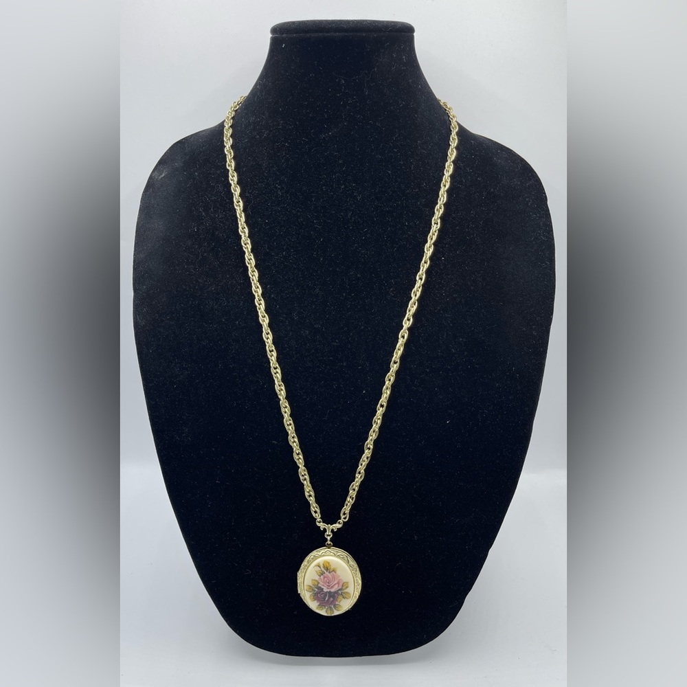 1928 Vintage Cameo Locket Long Gold Tone Necklace